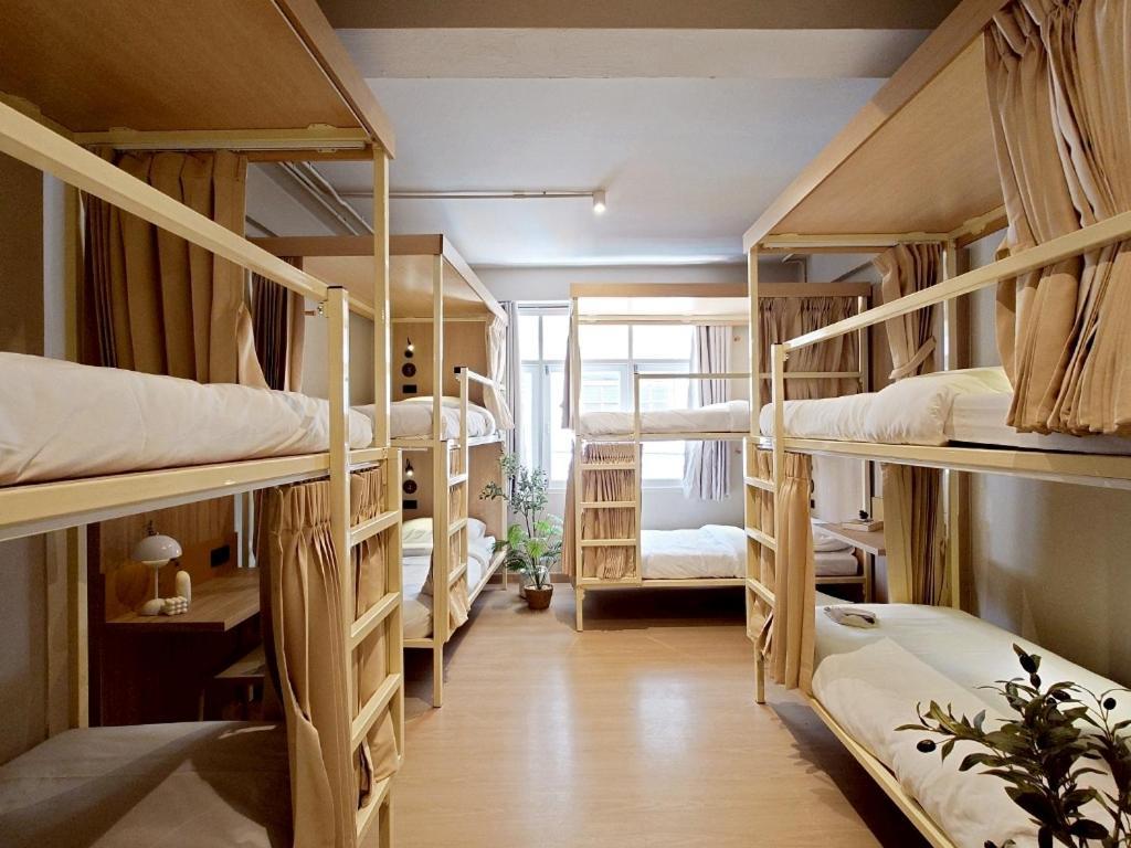 Au Luna Bangkok Hostel Extérieur photo